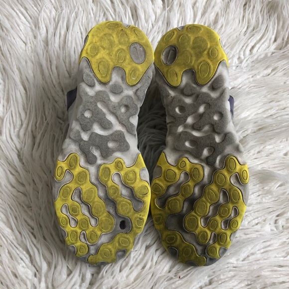 Nike Renew Lucent Air Max Gravitation Sneakers - Picture 7 of 9